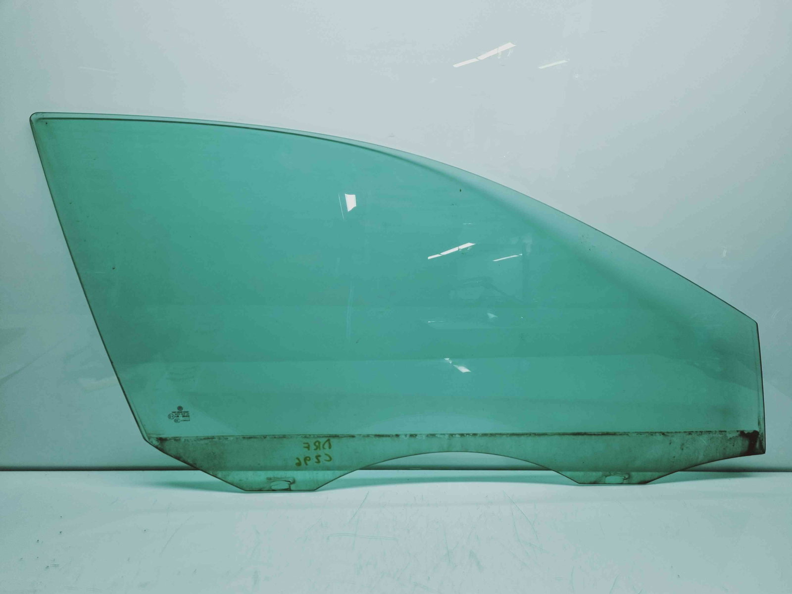 Geam usa dreapta fata Volkswagen Jetta 4 (162,163) [Fabr 2010-2016] OEM