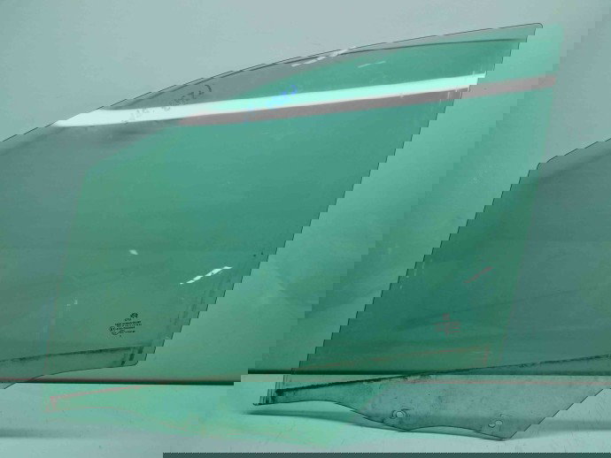 Geam usa stanga fata Peugeot 208 [Fabr 2012-2024] OEM