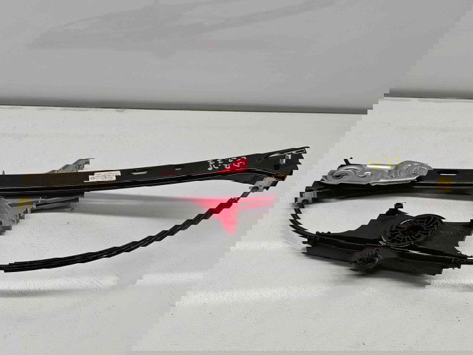 Macara electrica geam dreapta spate Volkswagen Passat B8 (3G2) [Fabr 2015-prezent] 3G5839462B