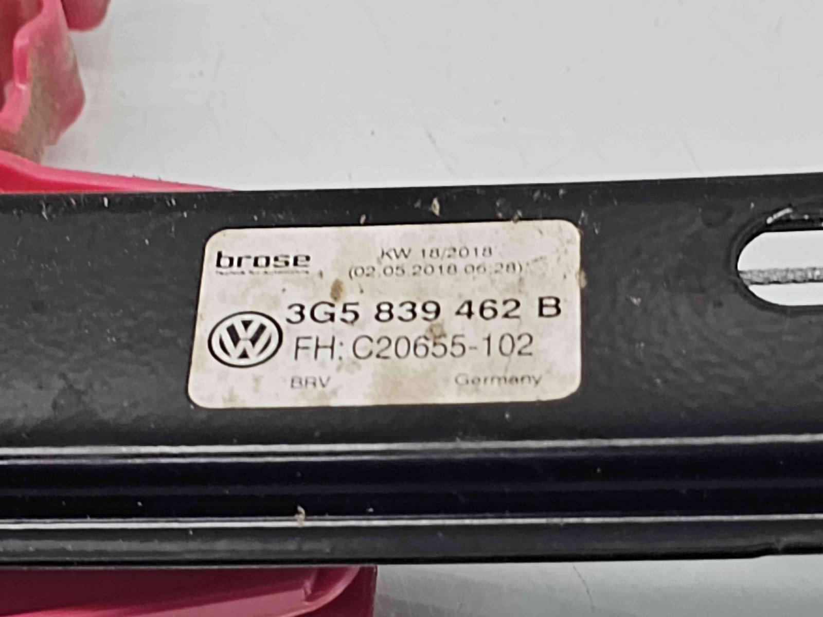 Macara electrica geam dreapta spate Volkswagen Passat B8 (3G2) [Fabr 2015-prezent] 3G5839462B - imagine 2