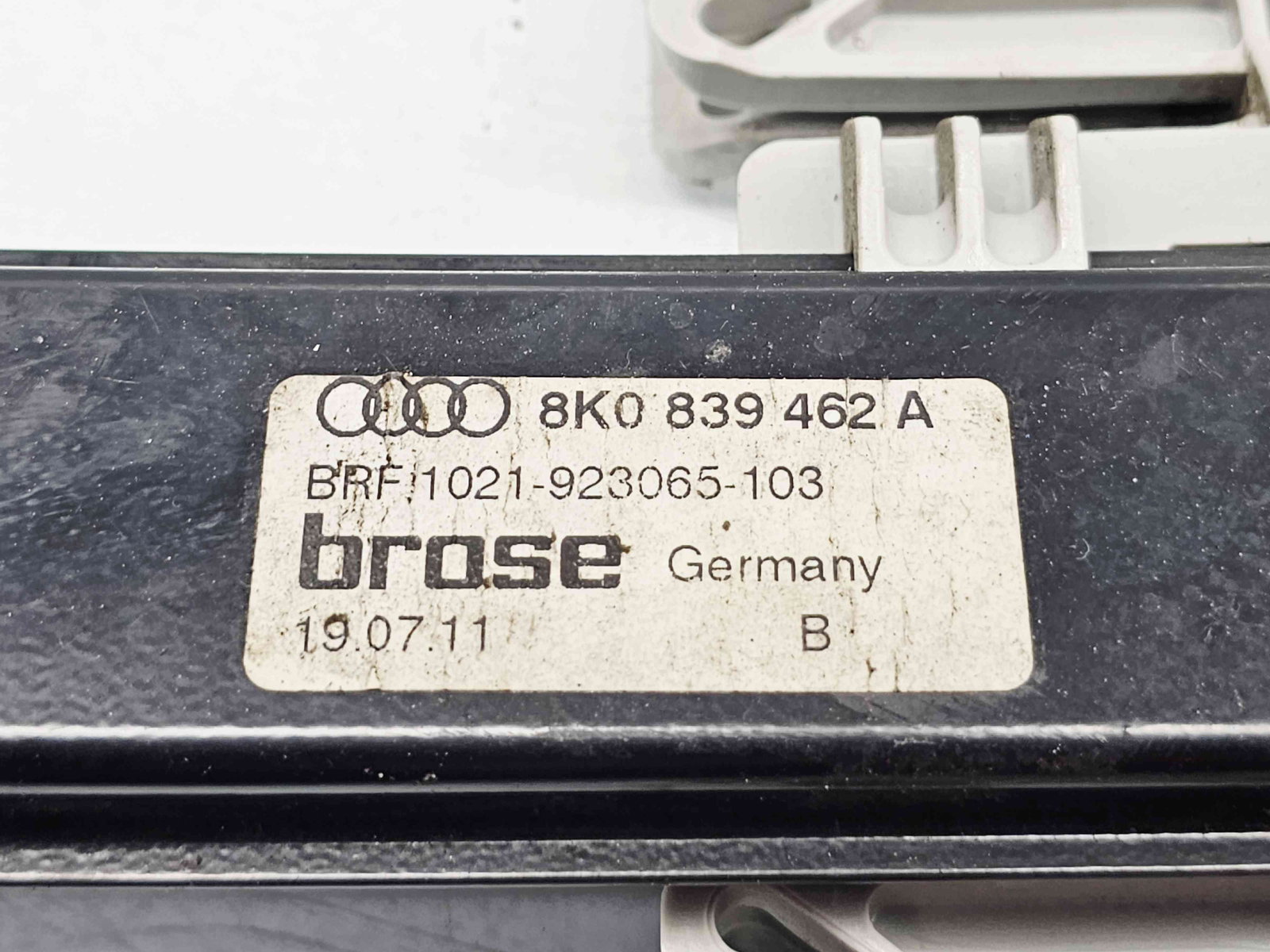 Macara electrica geam dreapta spate Audi A4 (8K5, B8) Avant [Fabr 2008-2015] 8K0839462A - imagine 3