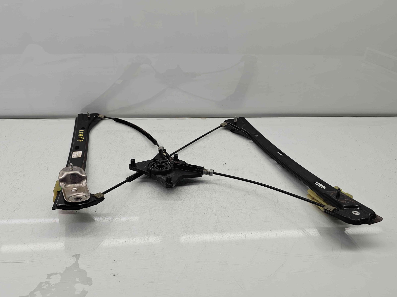 Macara electrica geam stanga fata Volkswagen Passat B8 (3G2) [Fabr 2015-prezent] 3G0837461C