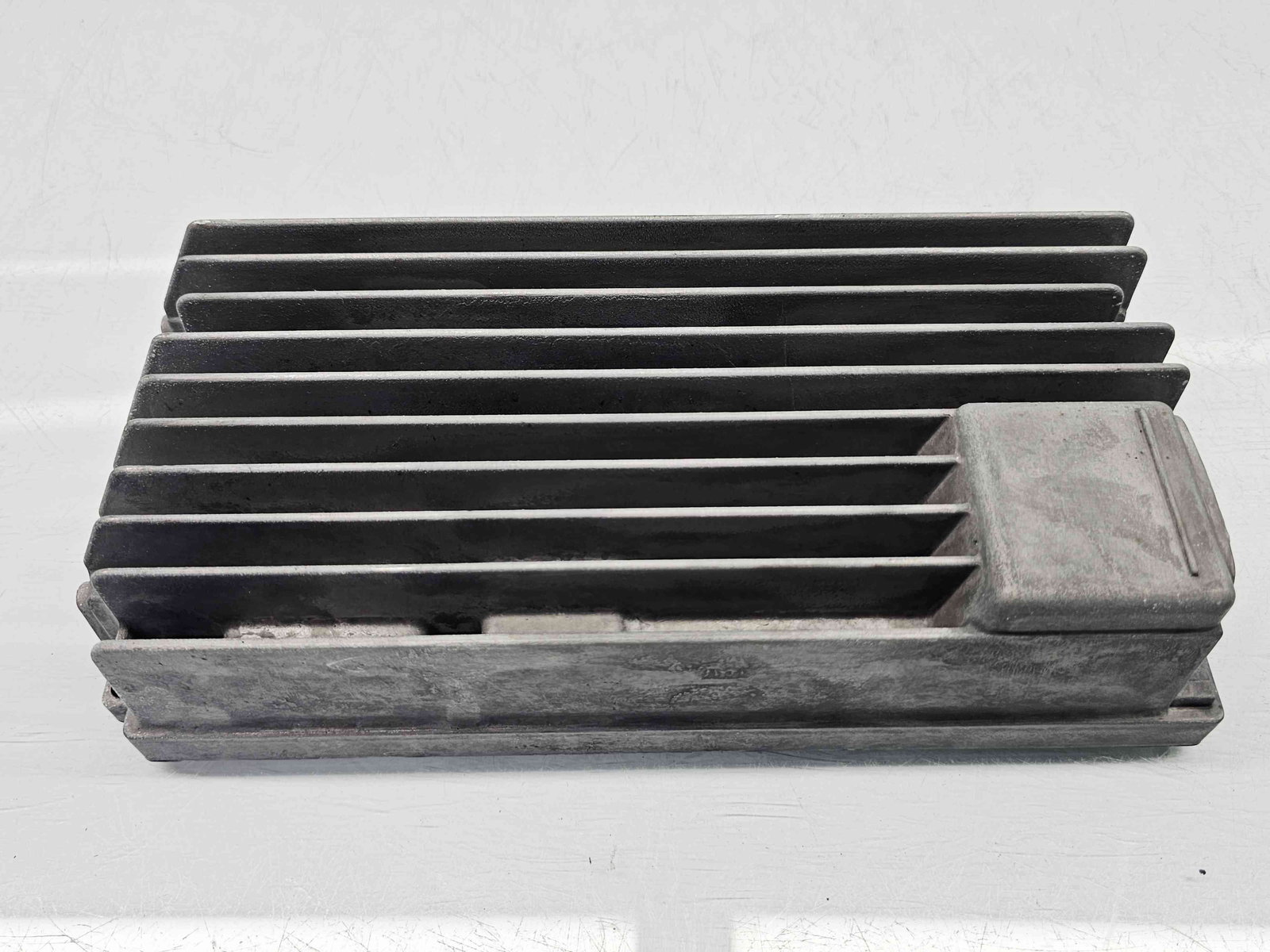 Amplificator audio Audi A4 (8K2, B8.5) Facelift [Fabr 2008-2015] 8T1035223A - imagine 1