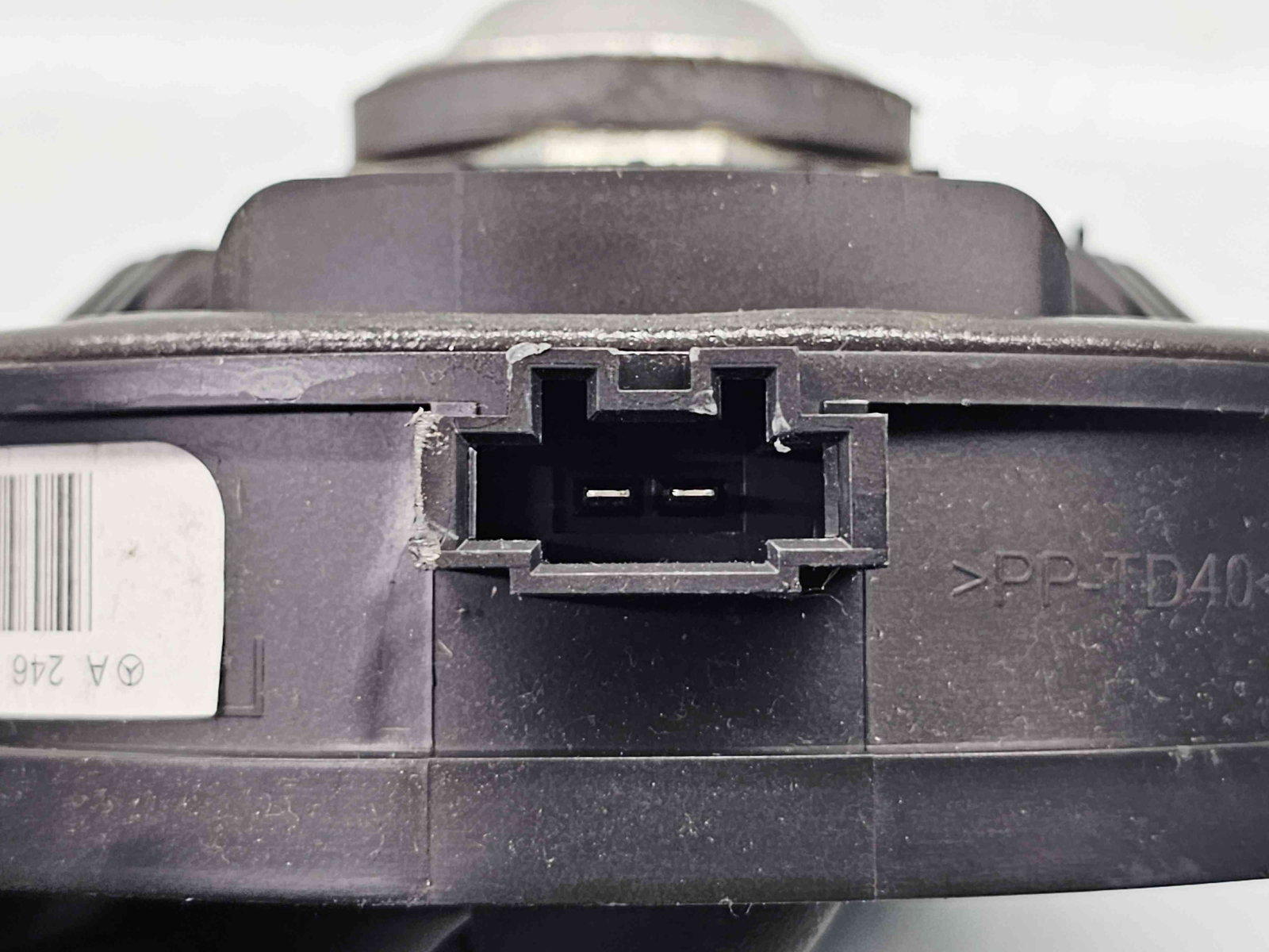 Boxa stanga spate Mercedes Clasa A (W176) [Fabr 2012-2018] A2468200602 - imagine 3