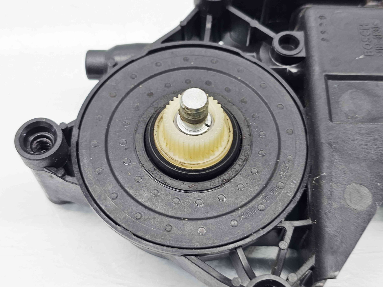 Motoras geam stanga fata Peugeot 208 [Fabr 2012-2024] 9674254480 - imagine 2