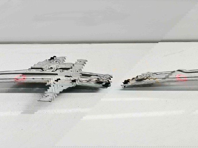 Macara electrica geam dreapta fata Peugeot 208 [Fabr 2012-2024] 9673153180