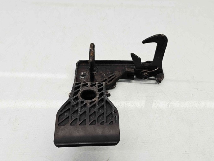Maner deschidere capota Audi A3 Sportback (8PA) [Fabr 2004-2013] 8P0823480B