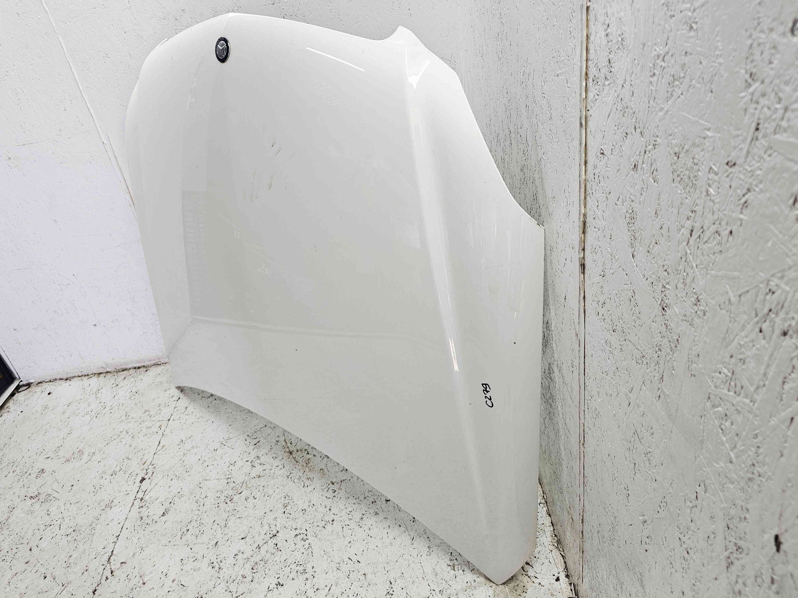 Capota motor Mercedes Clasa C Coupe (C204) Facelift AMG [Fabr 2011-2015] 149 Alb Polar - imagine 2