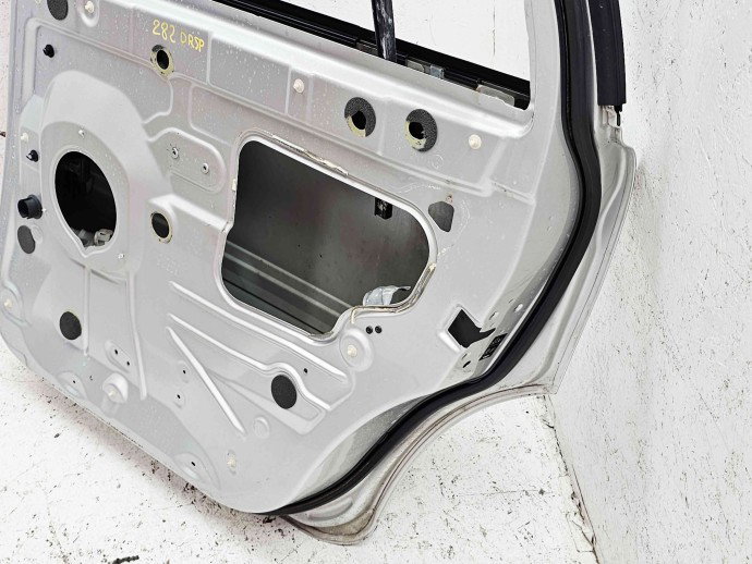 Usa dreapta spate Volvo XC90 [Fabr 2002-2014] SILVER