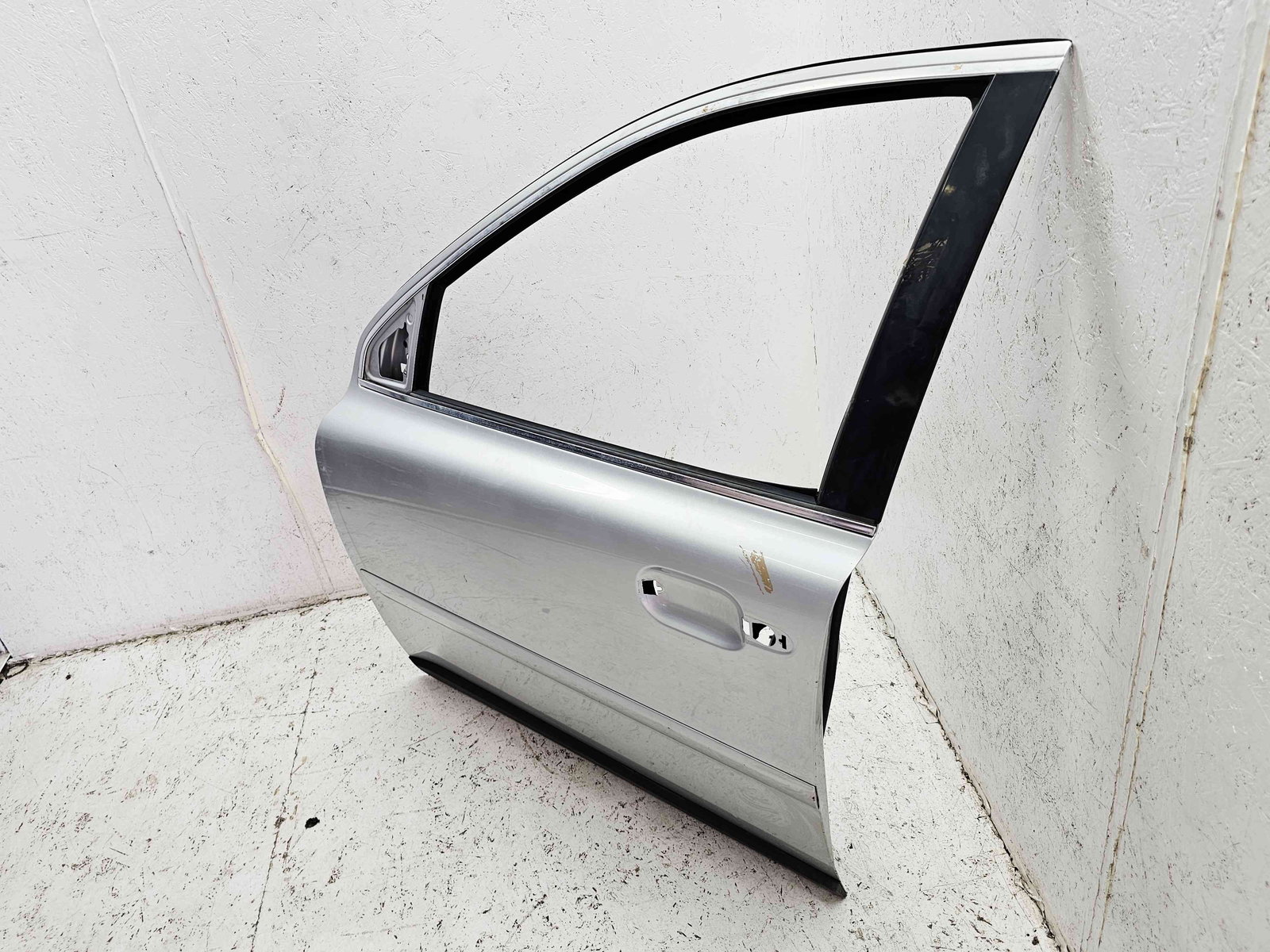 Usa stanga fata Volvo XC90 [Fabr 2002-2014] SILVER u0002 - imagine 2