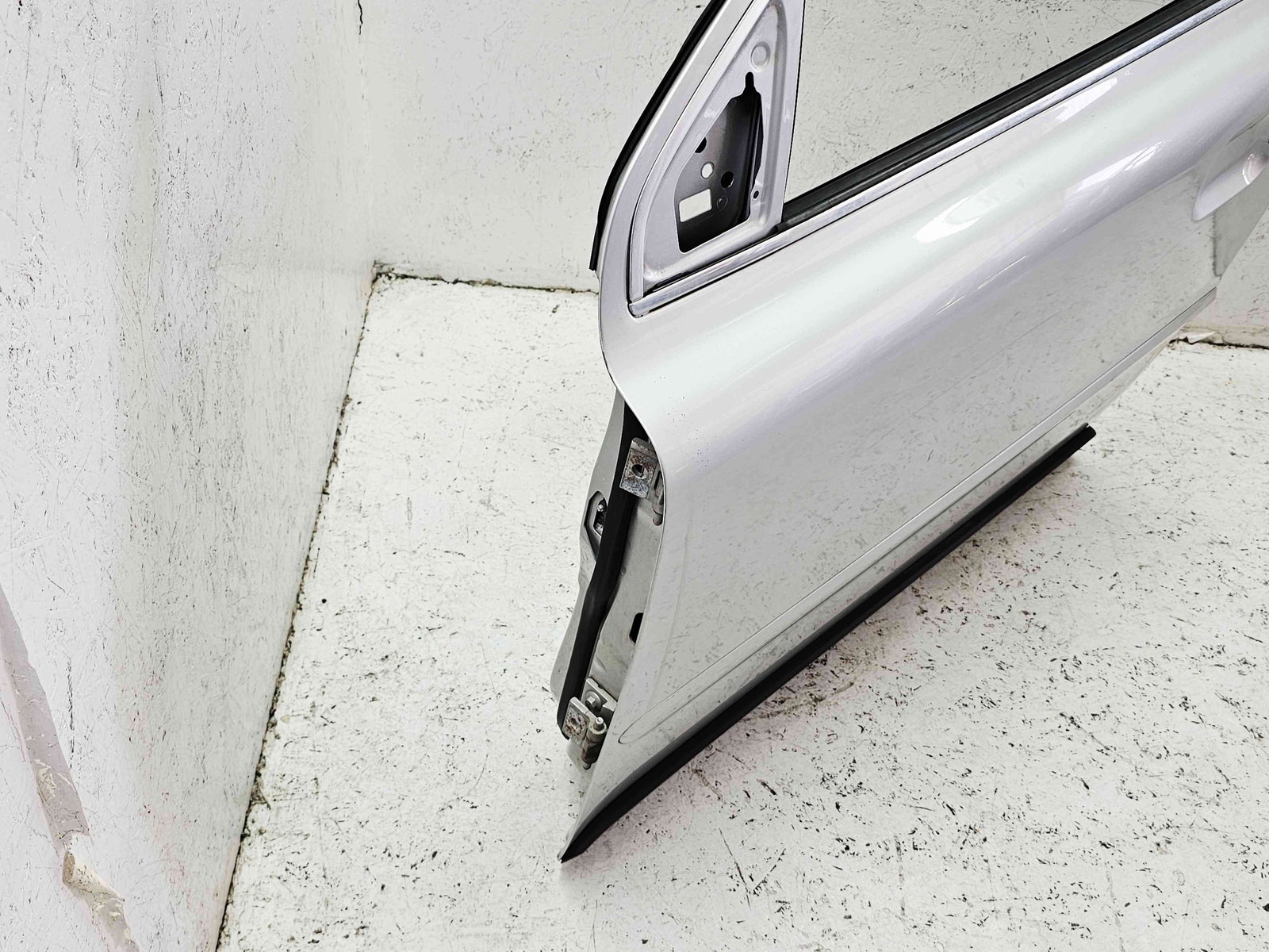 Usa stanga fata Volvo XC90 [Fabr 2002-2014] SILVER u0002 - imagine 3