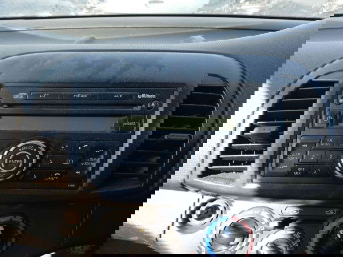 Grila aerisire centrala OEM Nissan Micra 1.2 2003-2010