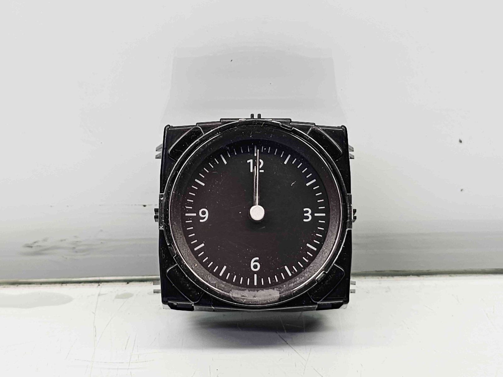 Ceas bord Volkswagen Passat B8 (3G2) [Fabr 2015-prezent] 350919204C