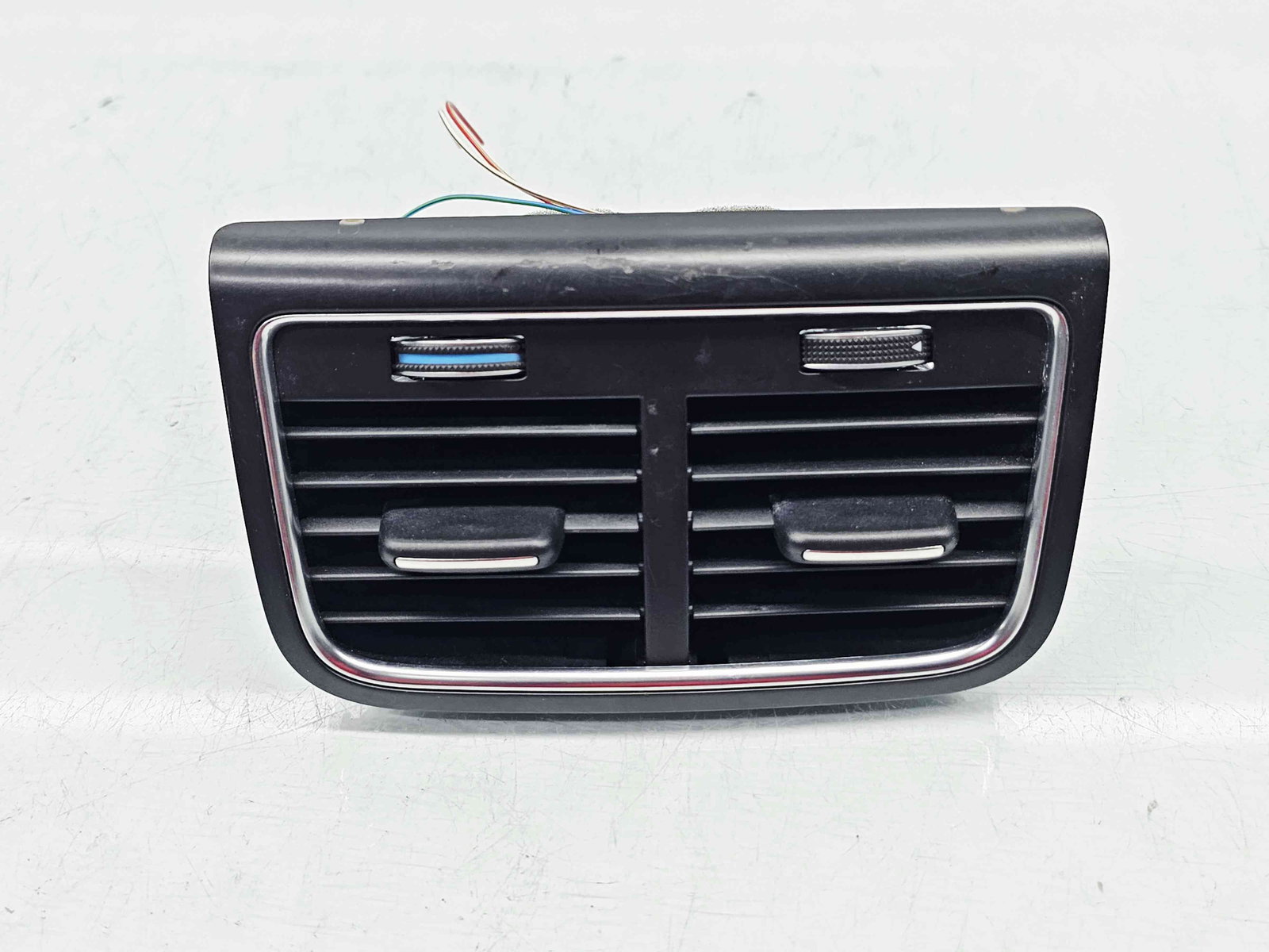 Grila aerisire spate Audi A4 (8K2, B8.5) Facelift [Fabr 2008-2015] 8K0819203H - imagine 1