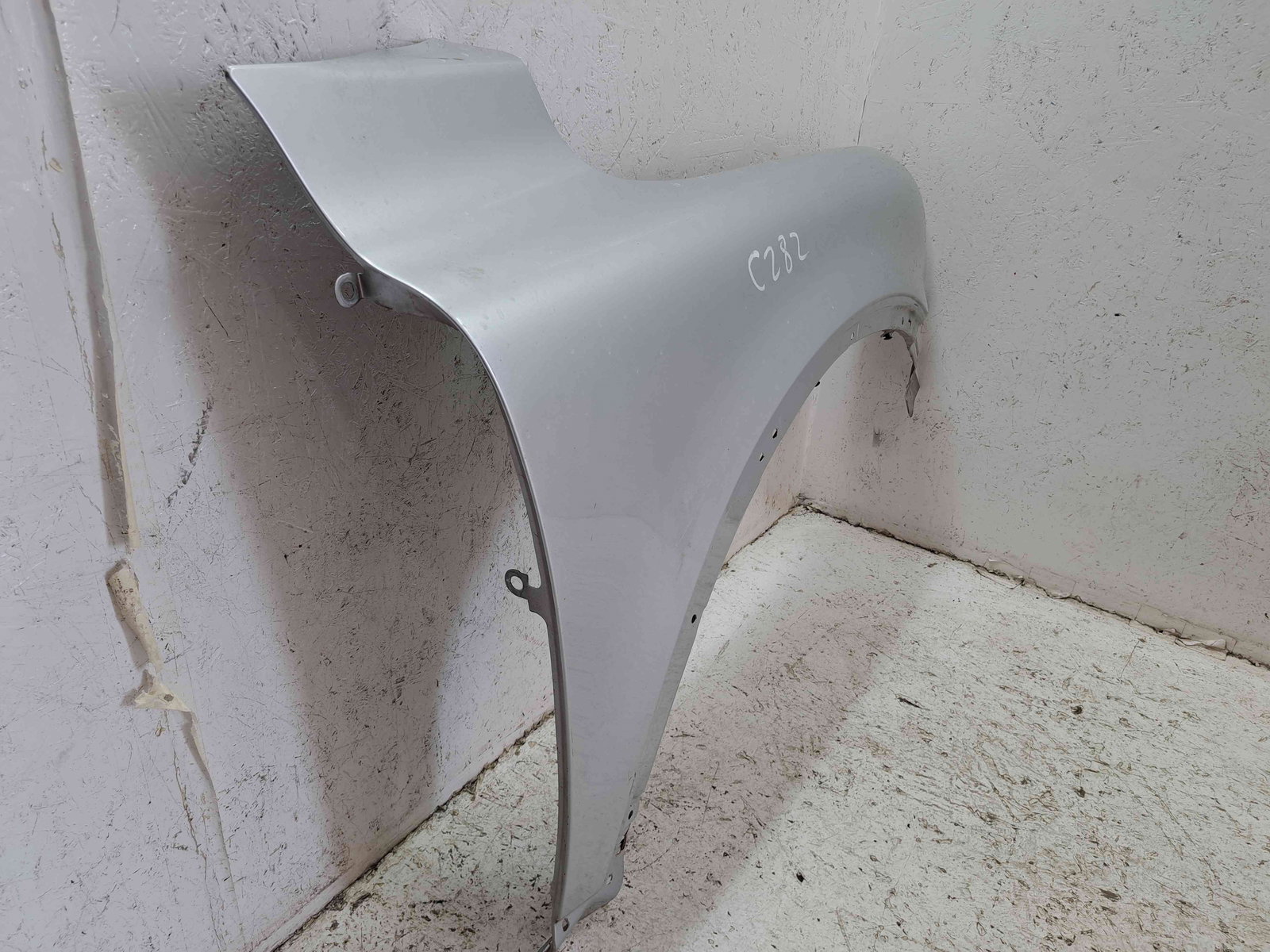 Aripa dreapta fata Volvo XC90 [Fabr 2002-2014] SILVER - imagine 3