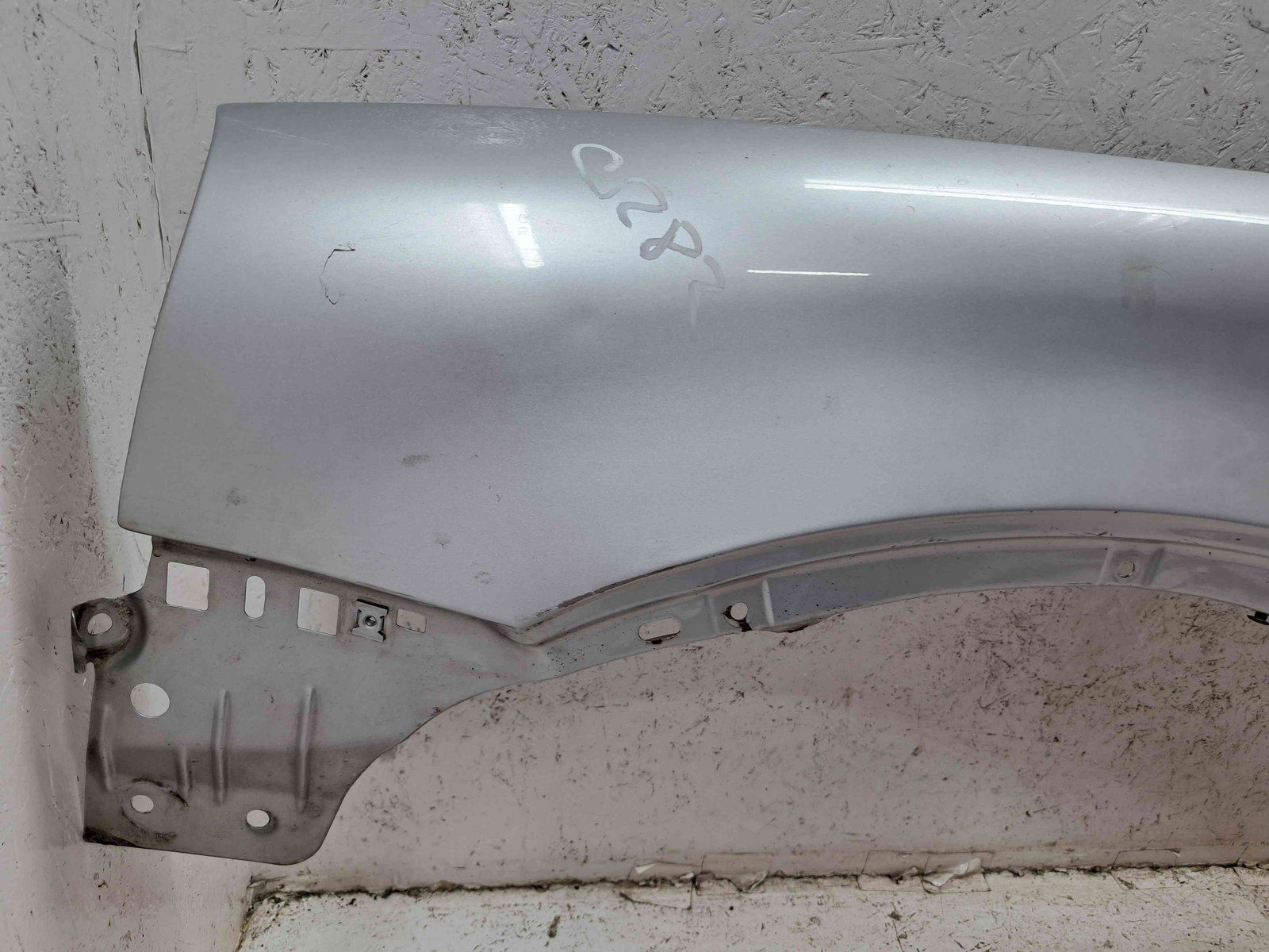 Aripa stanga fata Volvo XC90 [Fabr 2002-2014] SILVER - imagine 5