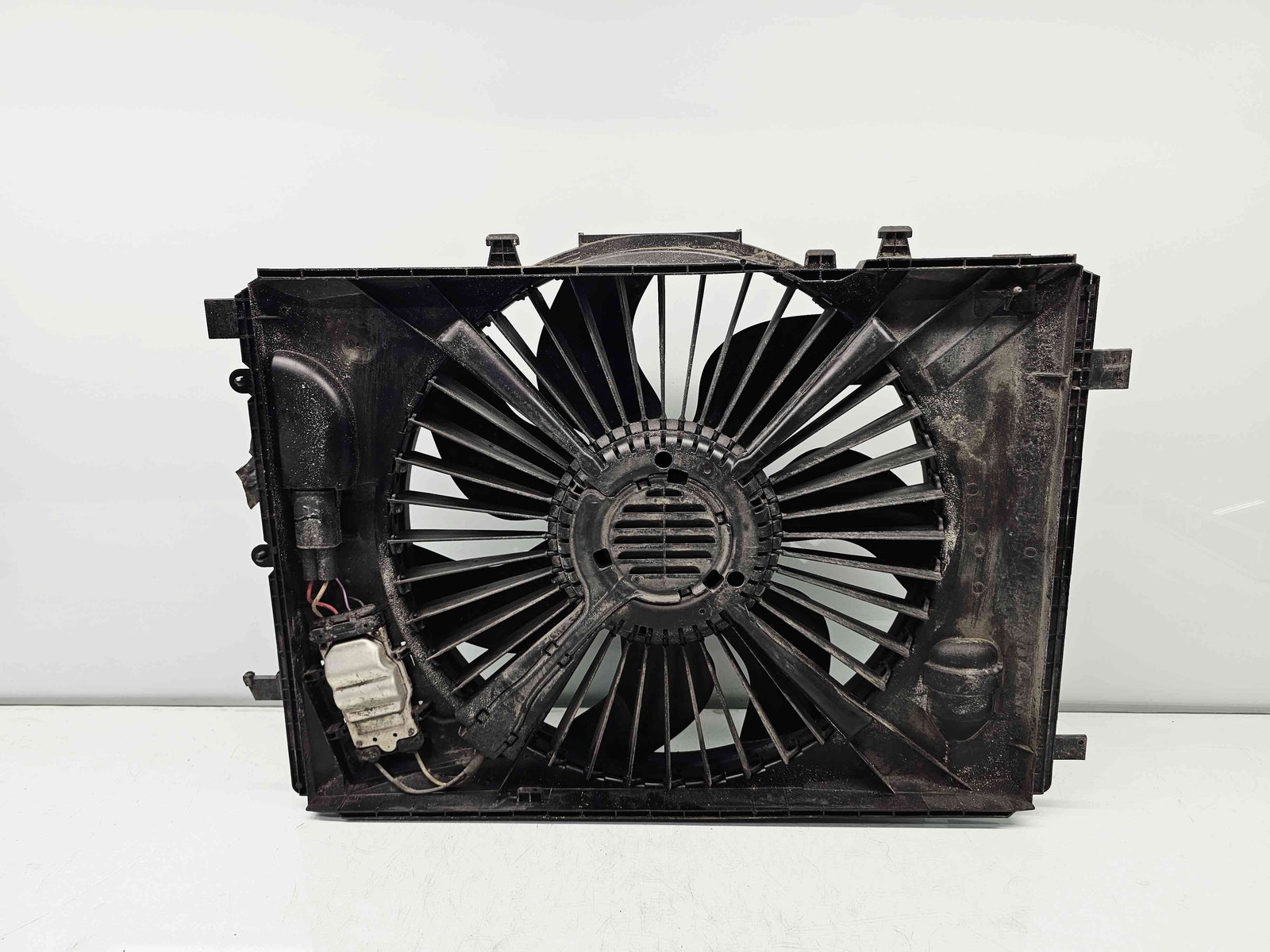 Electroventilator Mercedes Clasa C Coupe (C204) Facelift AMG [Fabr 2011-2015] A2045000755 2.2 CDI 651911 125KW / 170CP - imagine 1