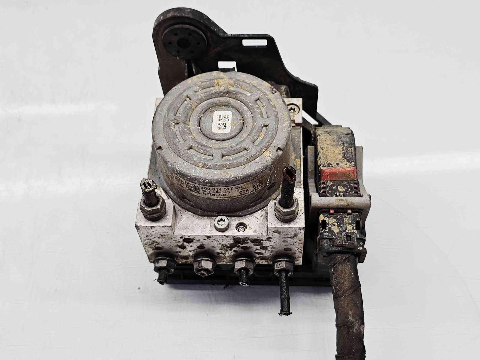 Pompa ABS Volkswagen Passat B8 (3G2) [Fabr 2015-prezent] 5Q0614517DA 2.0 TDI DFGA 110KW / 150CP - imagine 4