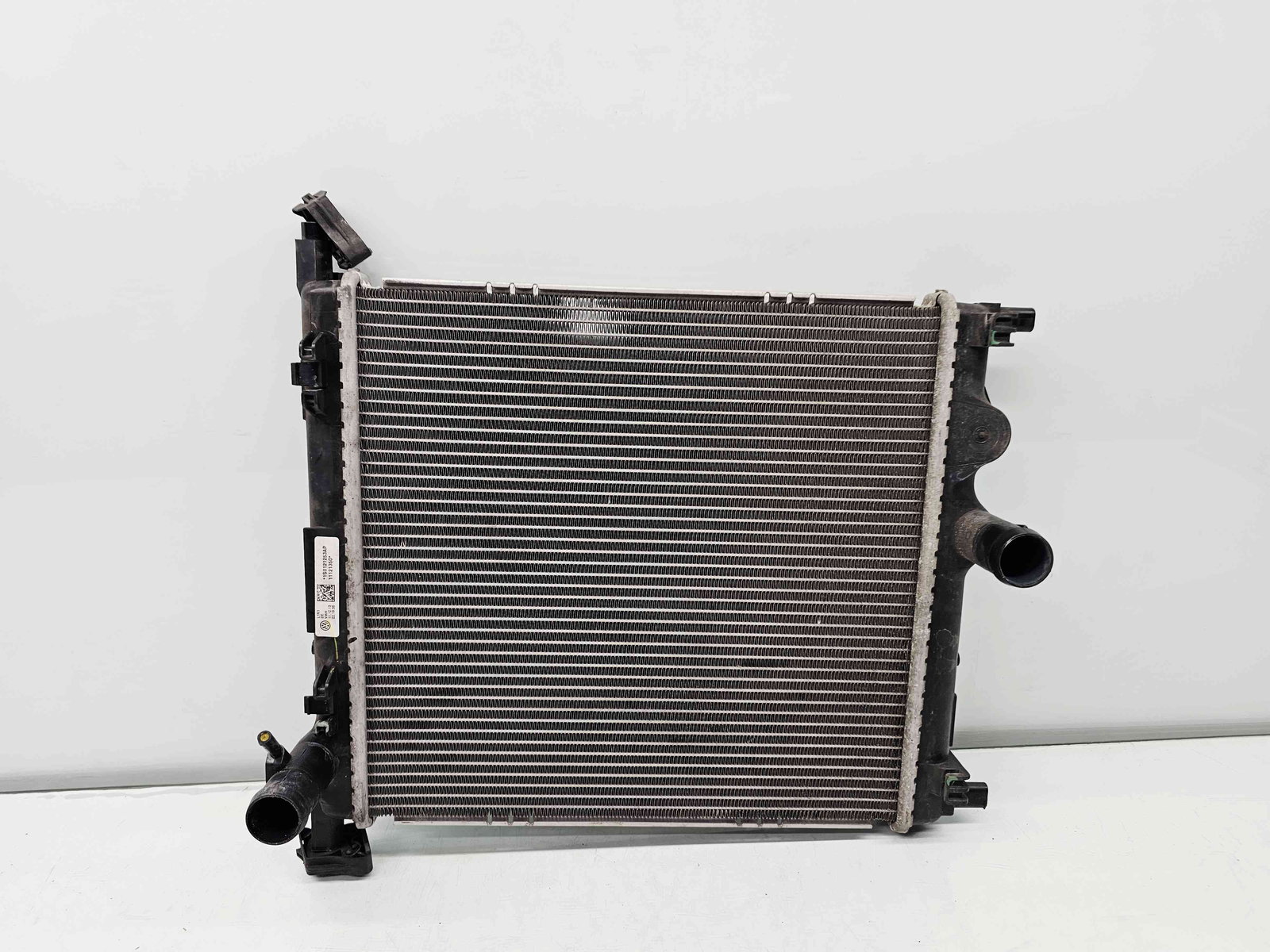 Radiator apa Volkswagen UP [Fabr 2011-2019] 1S0800718 1.0 Benz CHYB 55KW / 75CP - imagine 3