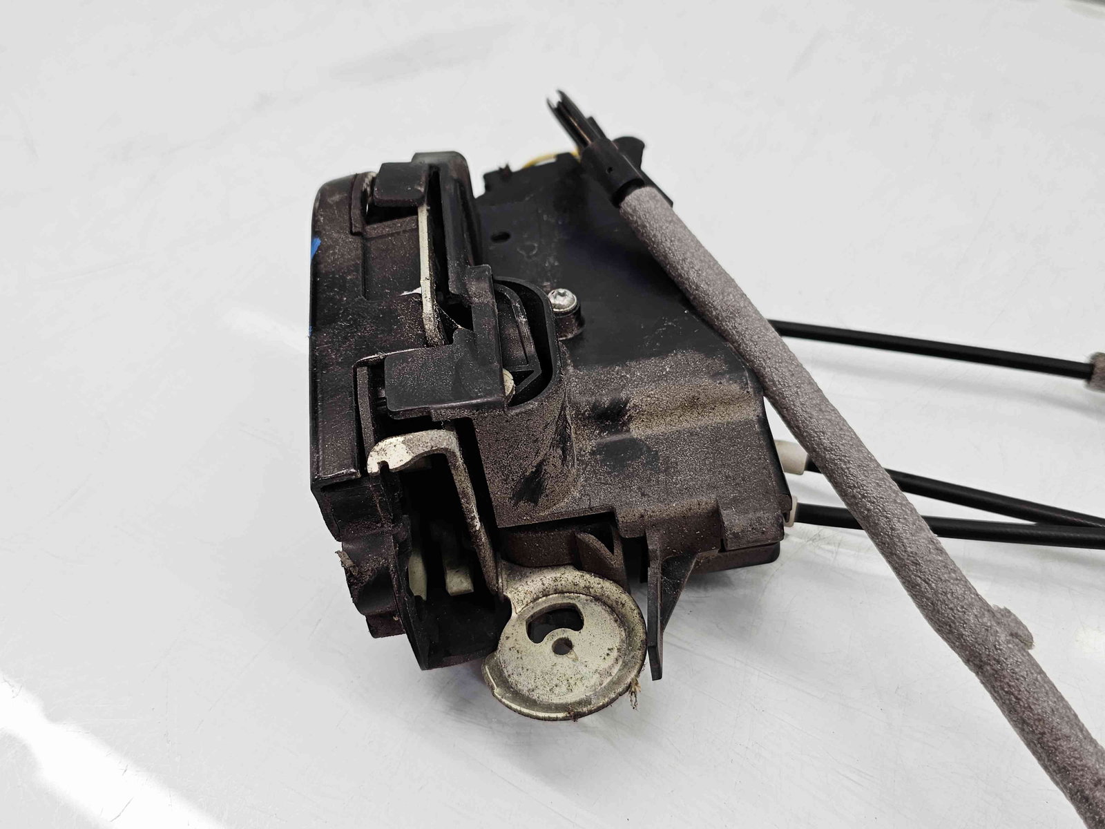 Broasca usa stanga spate Mercedes Vito Autobus (W639) [Fabr 2003-2014] A6397300635 - imagine 4