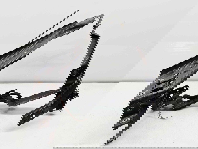 Suport far stanga Mercedes Clasa C Coupe (C204) Facelift AMG [Fabr 2011-2015] A2046201191