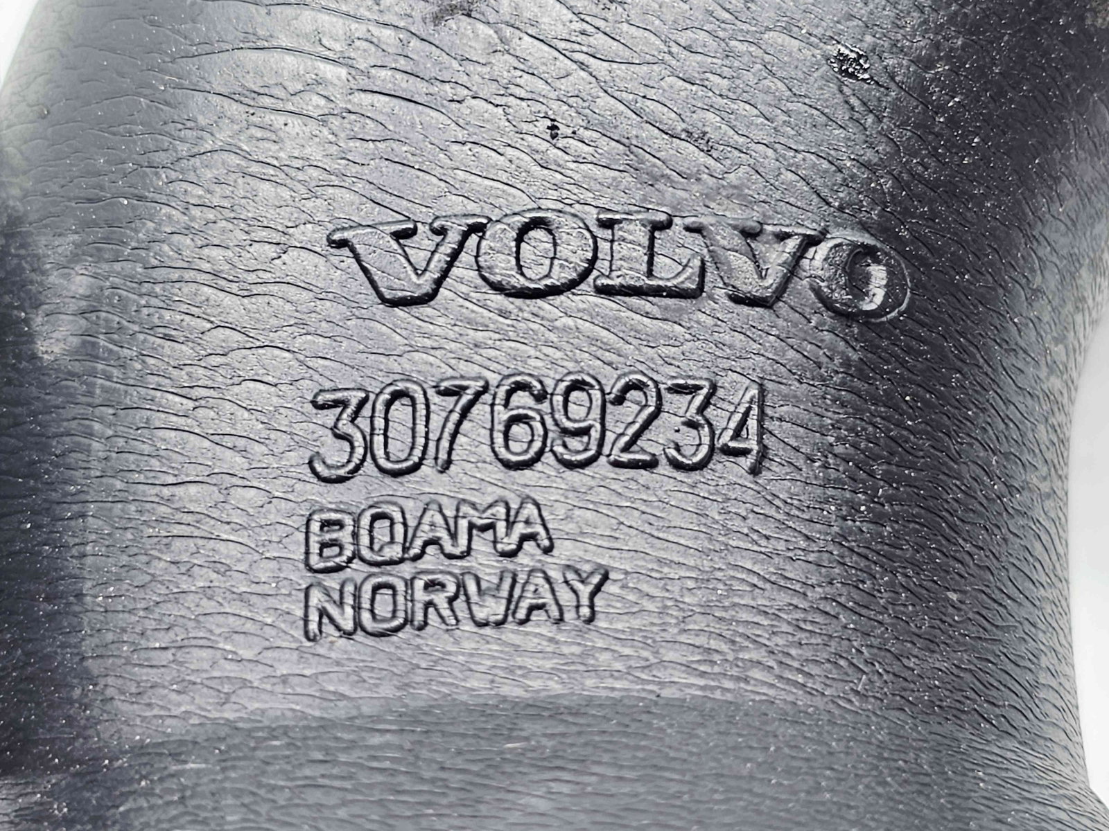 Tub admisie aer Volvo XC90 [Fabr 2002-2014] 30769234 2.4 D5244T 147KW / 200CP - imagine 3