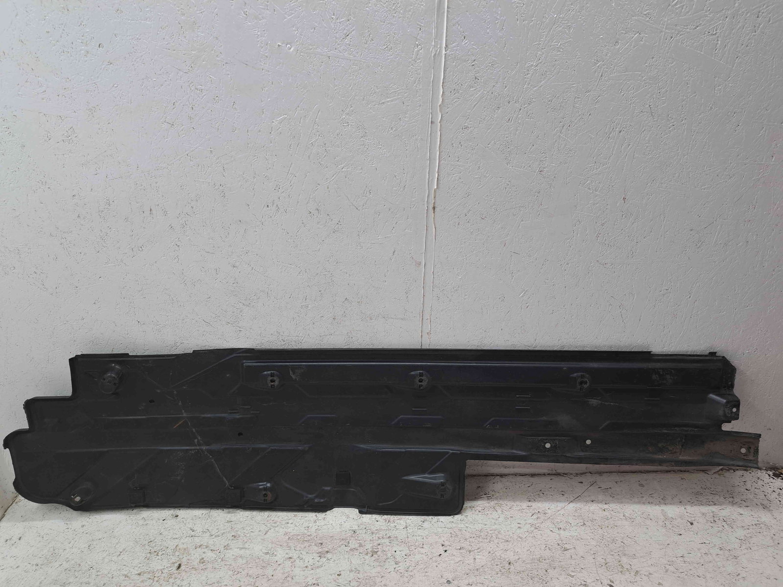 Scut lateral stanga Mercedes Clasa C Coupe (C204) Facelift AMG [Fabr 2011-2015] A2046804308 - imagine 2