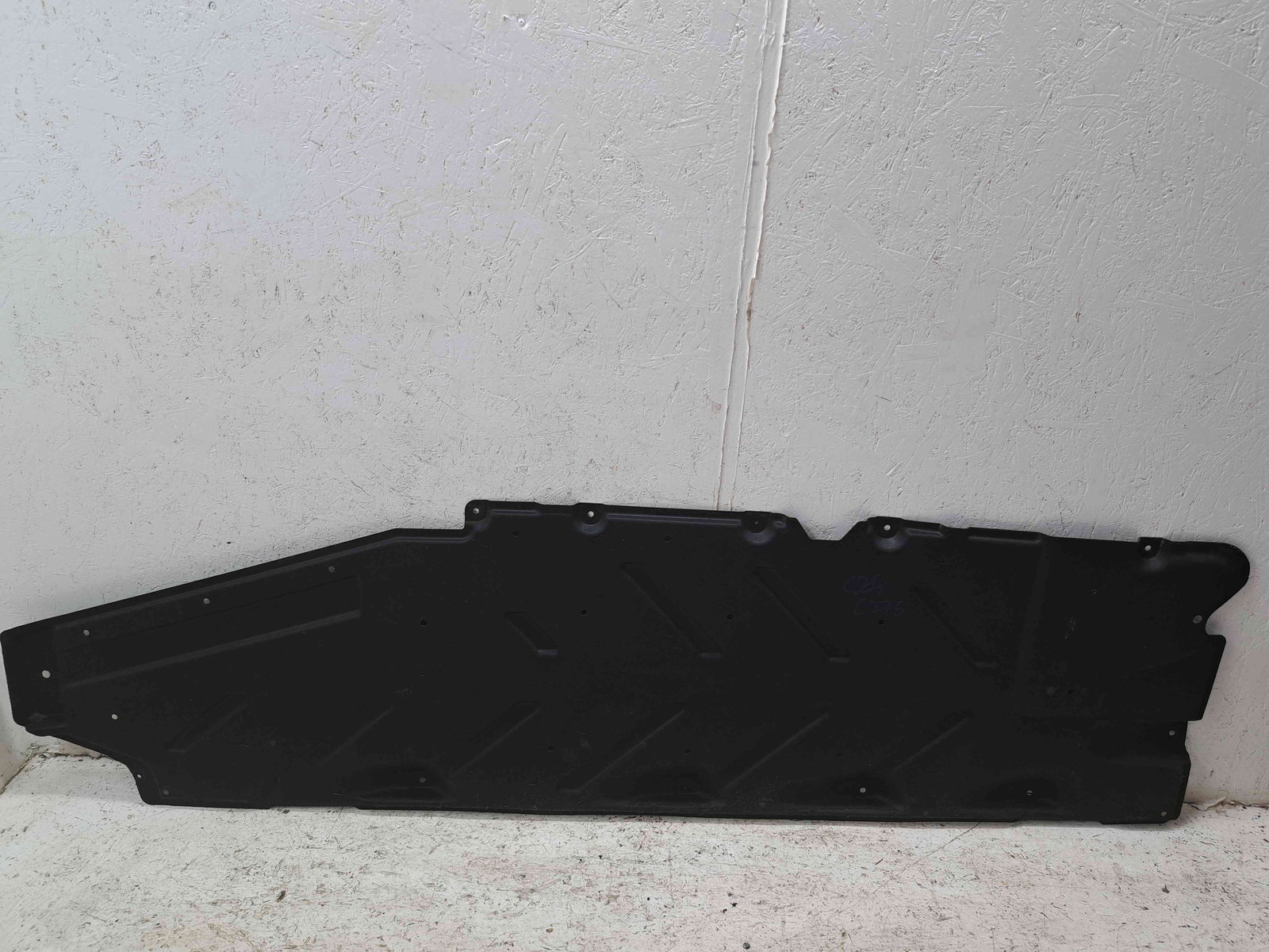 Scut lateral stanga Mercedes Clasa A (W176) [Fabr 2012-2018] OEM - imagine 1