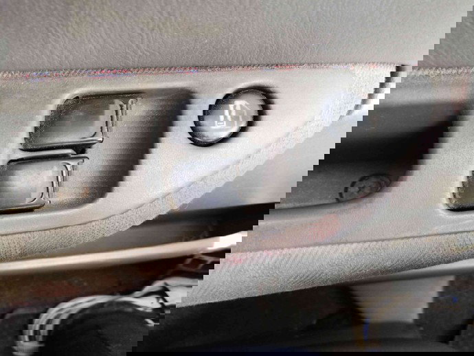 Butoane comanda geamuri sofer OEM Suzuki Wagon R 1.2 1994-2012