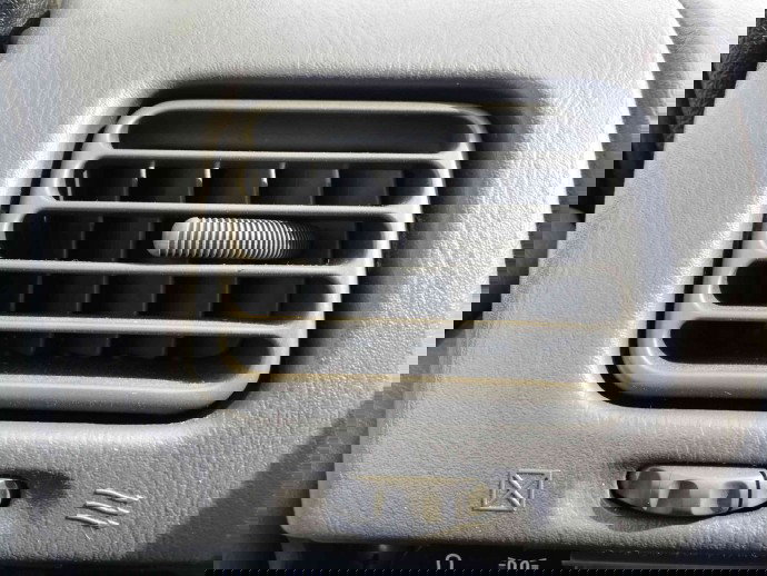 Grila aerisire stanga OEM Suzuki Wagon R 1.2 1994-2012