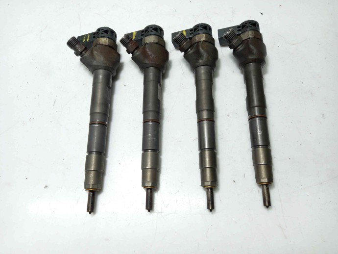 Injector 04L130277AJ Skoda Octavia 1.6 CLHA 2012-2022