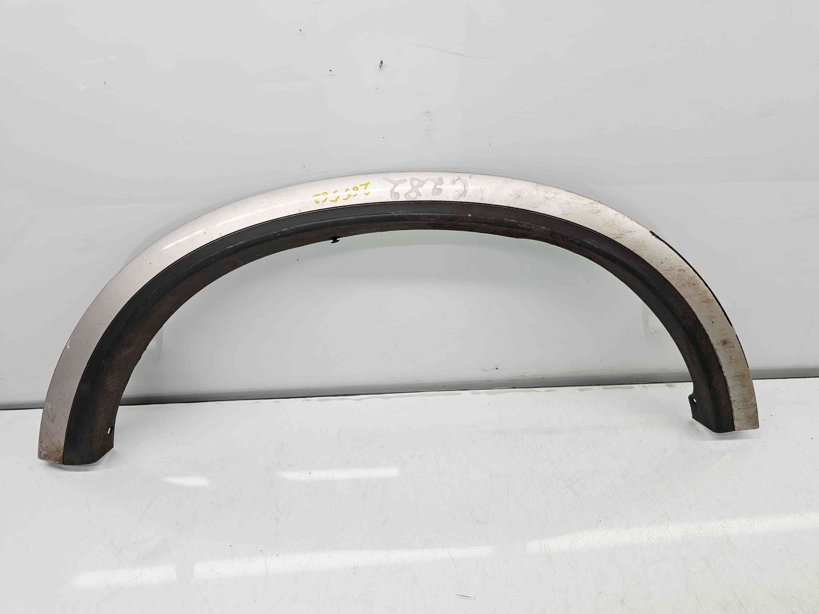 Ornament aripa dreapta spate Volvo XC90 [Fabr 2002-2014] 30779580 - imagine 1