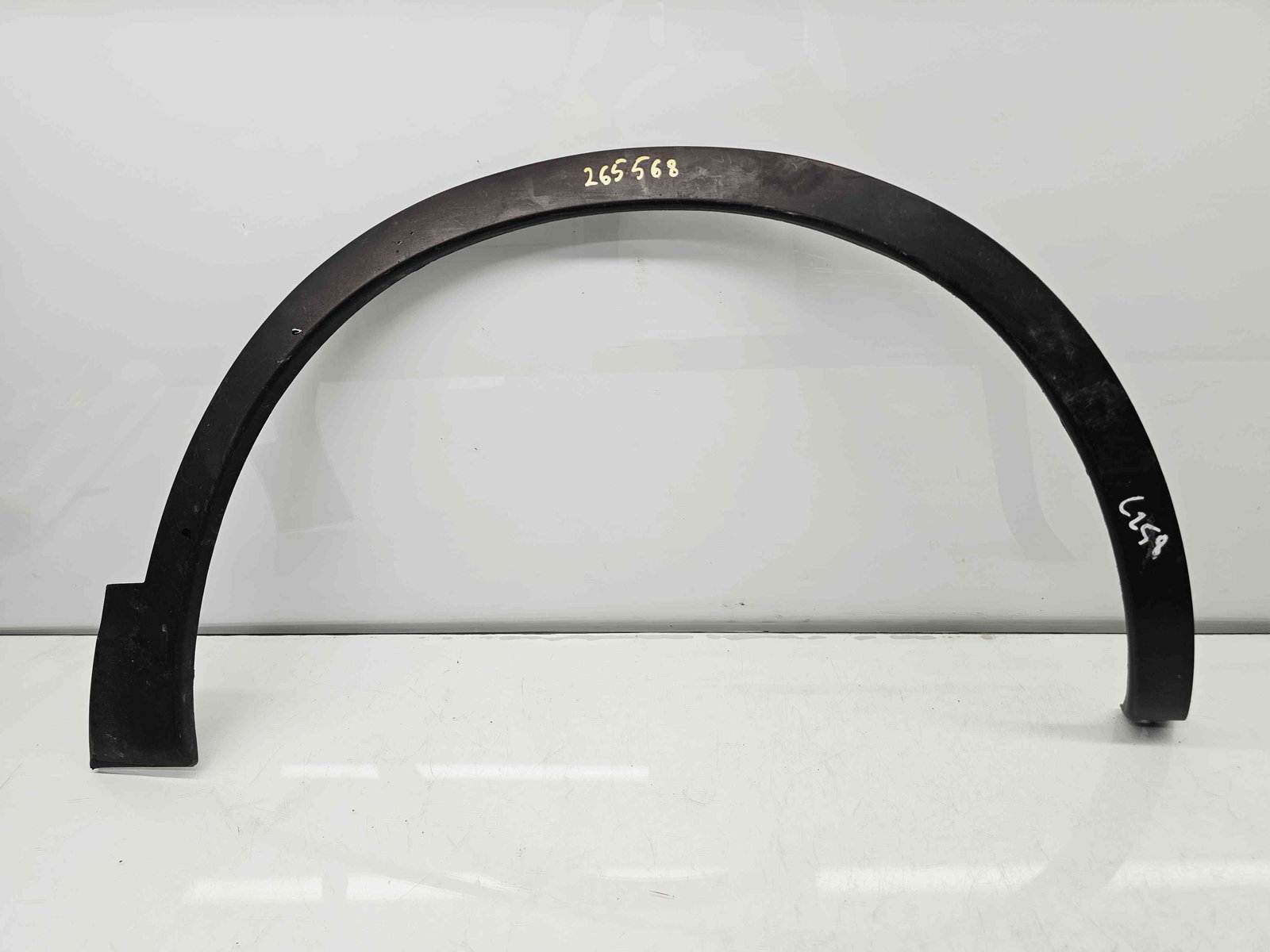 Ornament aripa stanga fata Nissan Qashqai [Fabr 2007-2014] OEM - imagine 1