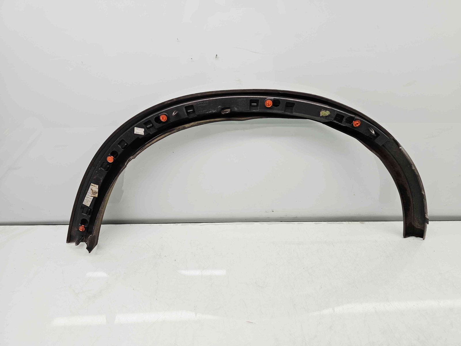 Ornament aripa stanga fata Volvo XC90 [Fabr 2002-2014] 30779577 - imagine 2