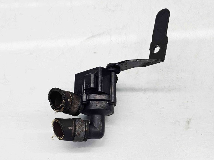 Pompa recirculare apa Audi A3 Sportback (8PA) [Fabr 2004-2013] 5N0965561 1.6 TDI CAYC 77KW / 105KW