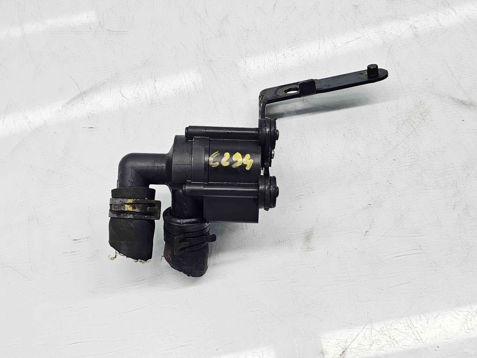 Pompa recirculare apa Audi A3 Sportback (8PA) [Fabr 2004-2013] 5N0965561 1.6 TDI CAYC 77KW / 105KW - imagine 4