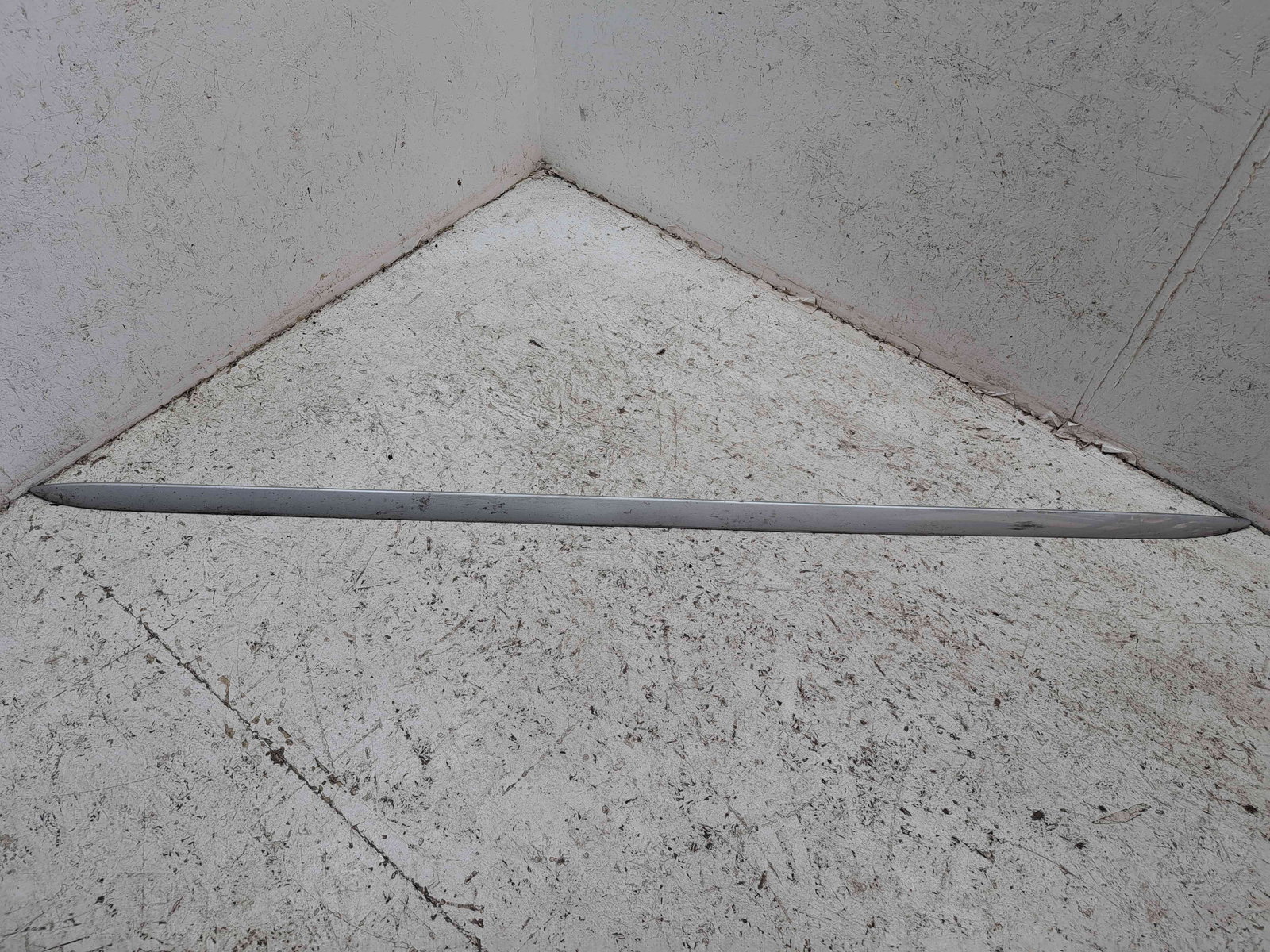 Ornament prag stanga fata Audi A4 (8K5, B8) Avant [Fabr 2008-2015] 8K0854931A - imagine 2