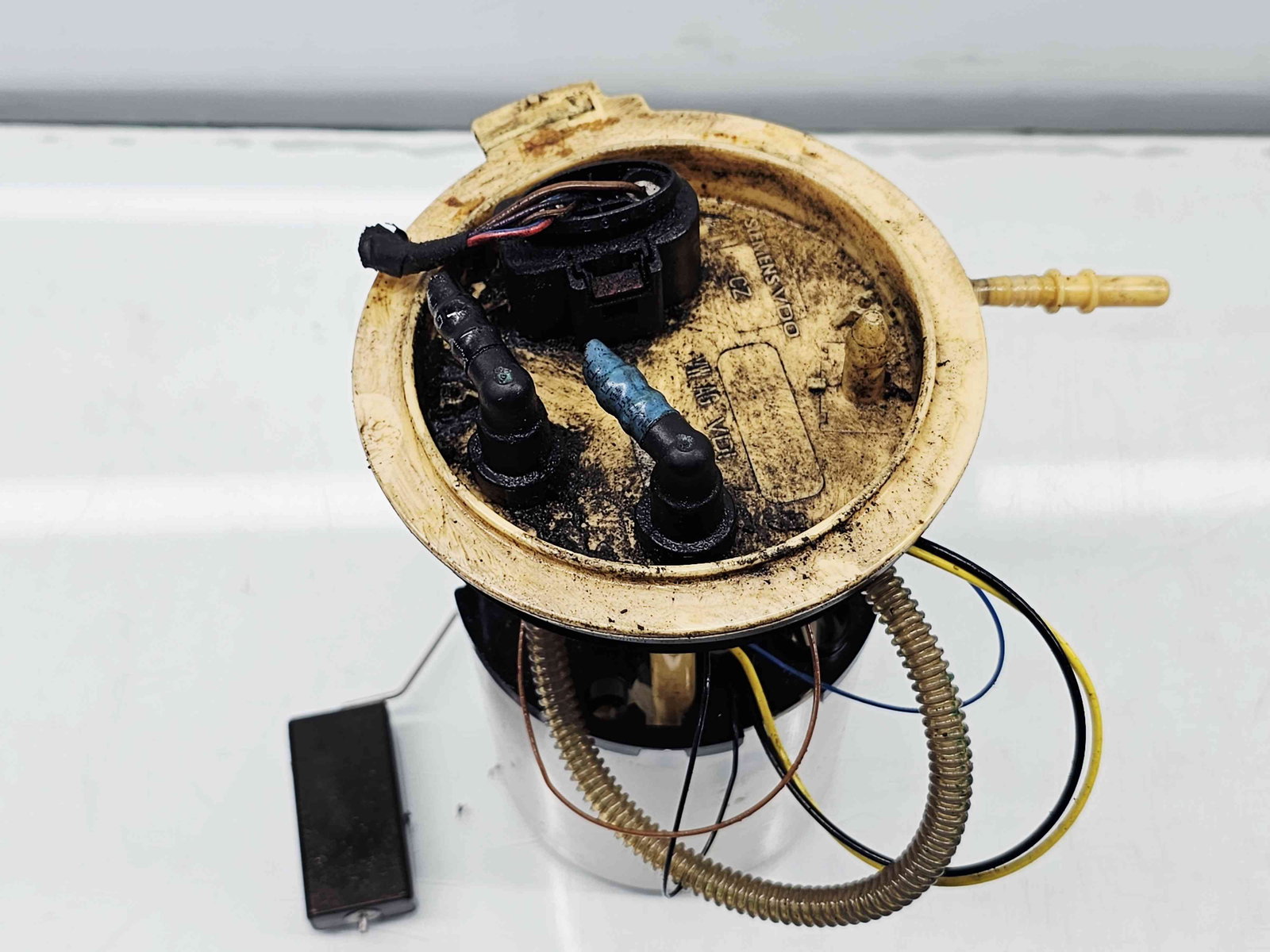 Pompa combustibil Audi A3 Sportback (8PA) [Fabr 2004-2013] OEM 2.0 TDI CFGB 125KW / 170CP - imagine 2