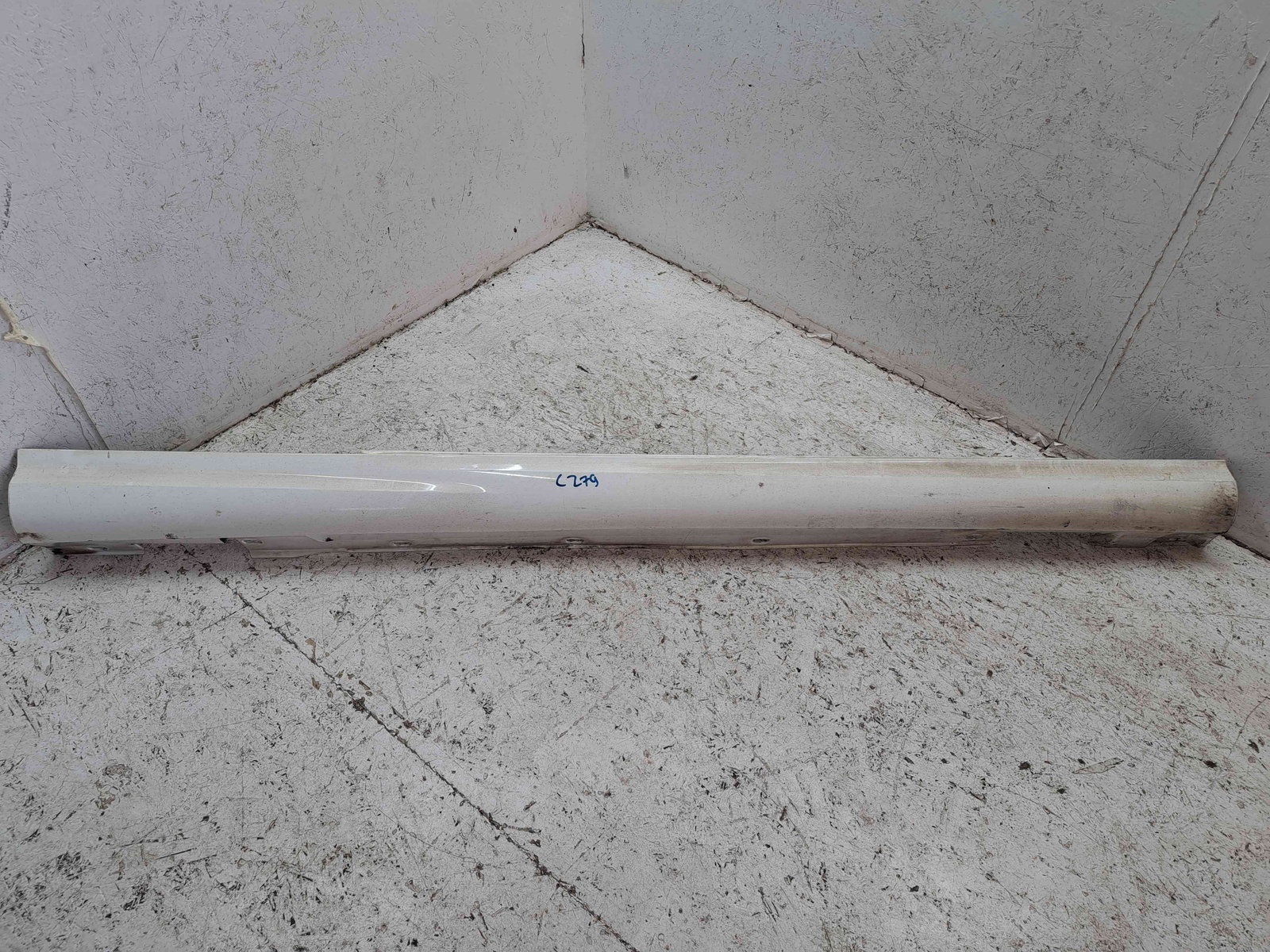 Prag lateral dreapta Mercedes Clasa C Coupe (C204) Facelift AMG [Fabr 2011-2015] A2046902640 - imagine 1