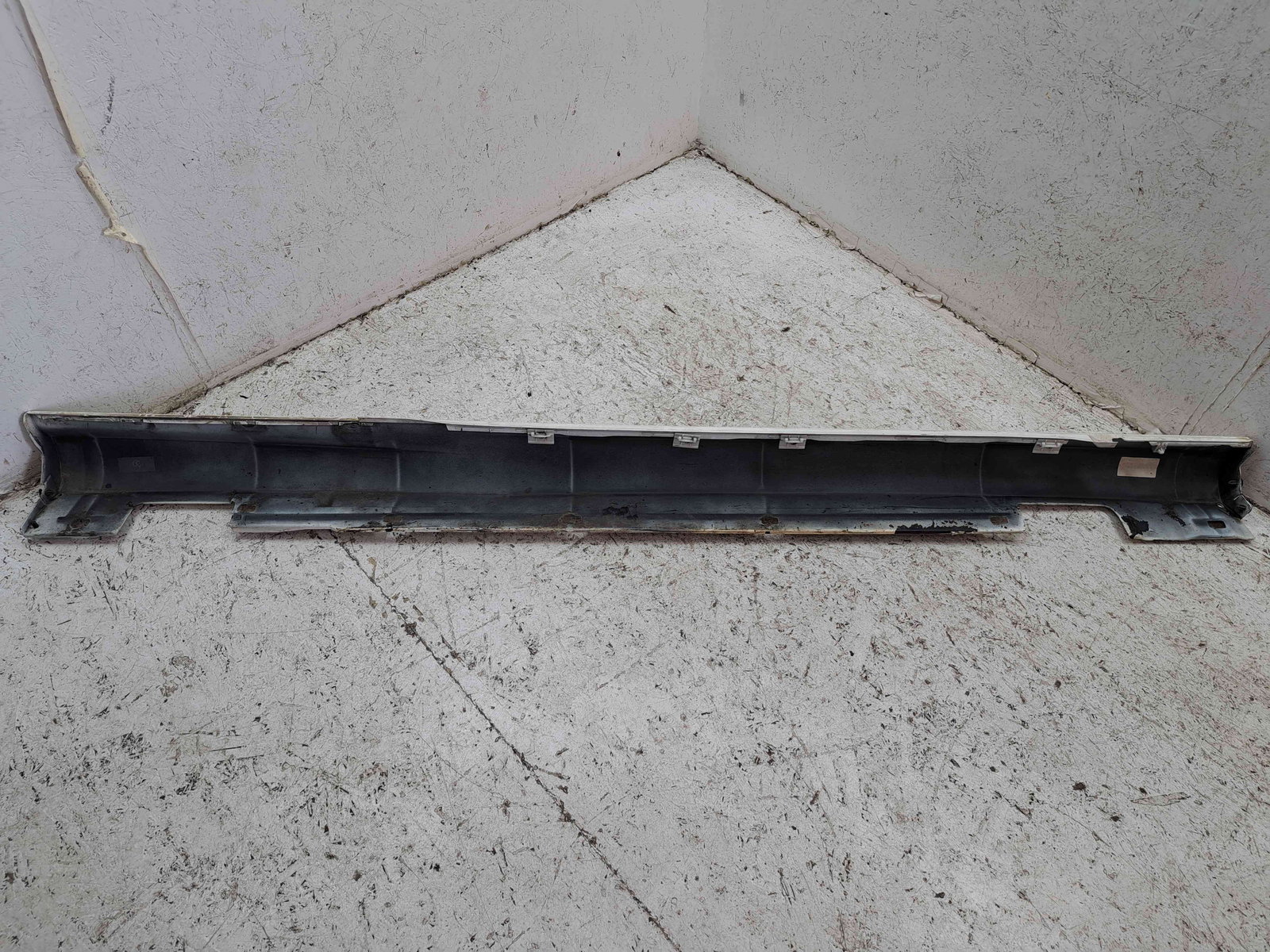 Prag lateral stanga Mercedes Clasa C Coupe (C204) Facelift AMG [Fabr 2011-2015] A2046902540 - imagine 3