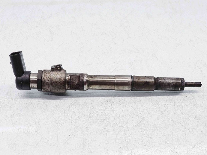 Injector  Volkswagen Jetta 3  (1K2) [Fabr 2005-2010] 03L130277B 1.6 TDI CAYC 77KW / 105KW
