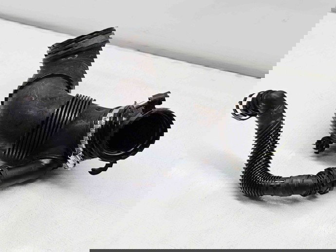 Tub admisie aer  Volkswagen Polo (6R) [Fabr 2009-2016] 3C0129654M 1.6 TDI CAYC 77KW / 105KW