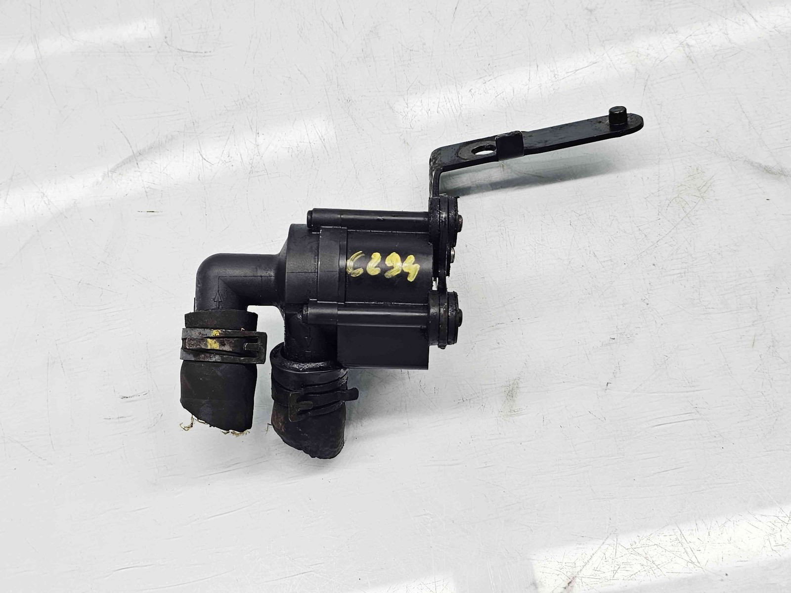 Pompa recirculare apa AUDI Q3 (8UB) [Fabr 2011-2018] 5N0965561 1.6 TDI CAYC 77KW / 105KW - imagine 2