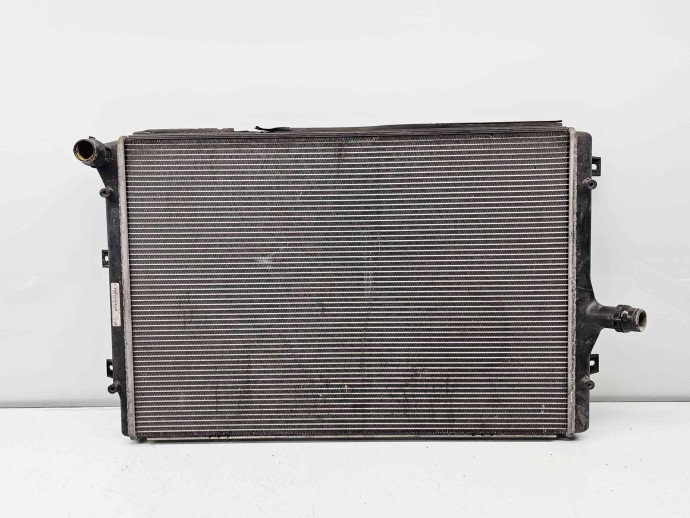 Radiator apa  Volkswagen Golf 6 (5K1) [Fabr 2009-2013] 1K0121251DM 2.0 TDI CFGB 125KW / 170CP