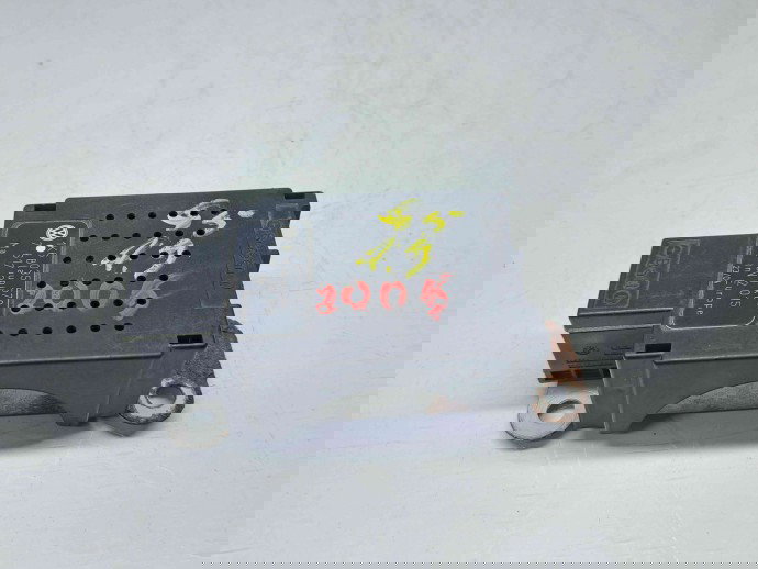  Amplificator antena Volkswagen Golf 5 (1K1) [Fabr 2004-2008] 1K6035570F