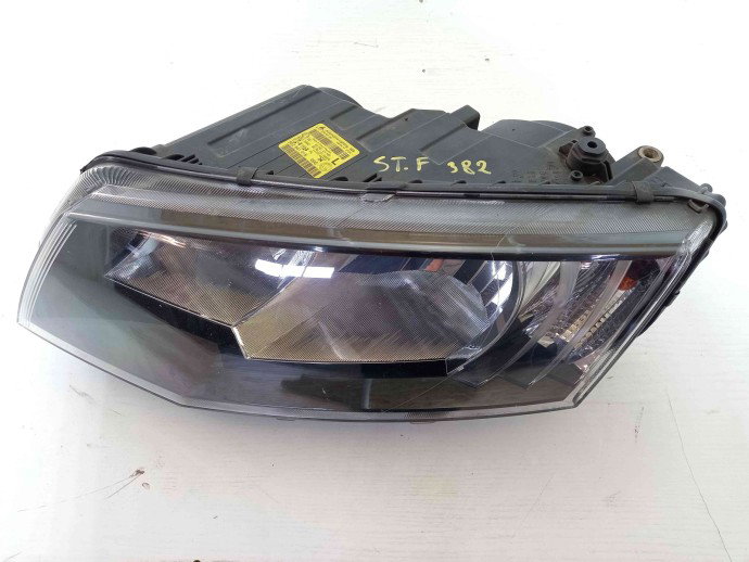 Far stanga 5E2941015 Skoda Octavia 1.6 CLHA 2012-2022