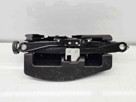  Cric Audi A4 (8K5, B8) Avant [Fabr 2008-2015] OEM