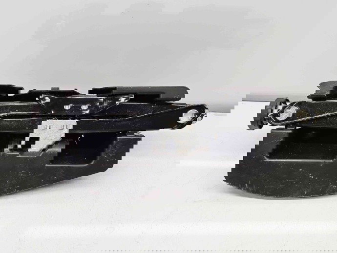  Cric Audi A4 (8K5, B8) Avant [Fabr 2008-2015] OEM