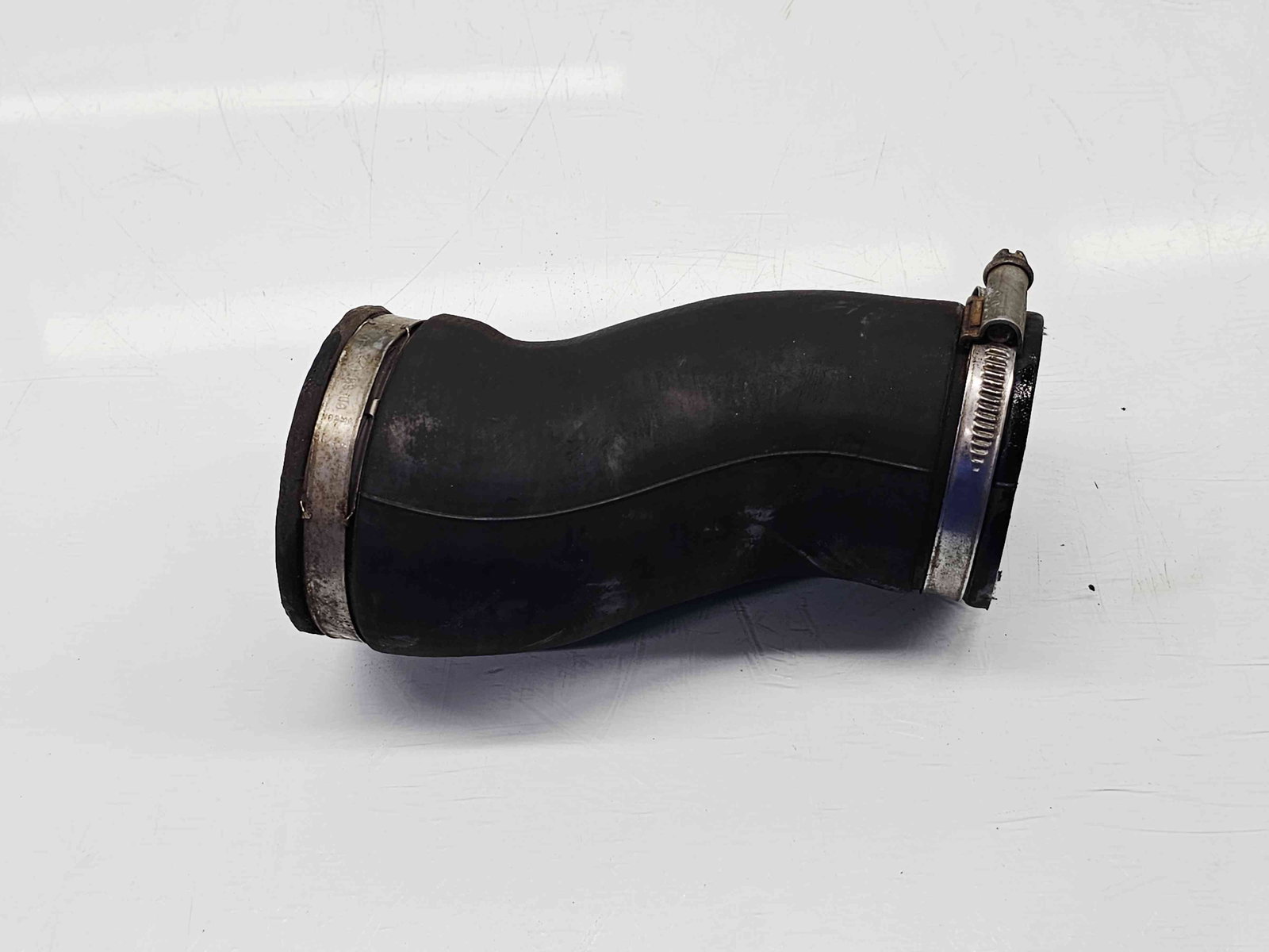 Furtun intercooler Mercedes Vito Autobus (W639) [Fabr 2003-2014] A6460980033 2.2 CDI 646983 65KW / 88CP - imagine 1