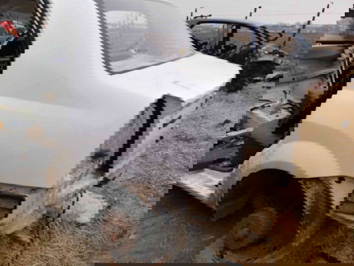 Aripa stanga spate OEM Dacia Logan 1.2 2004-2012